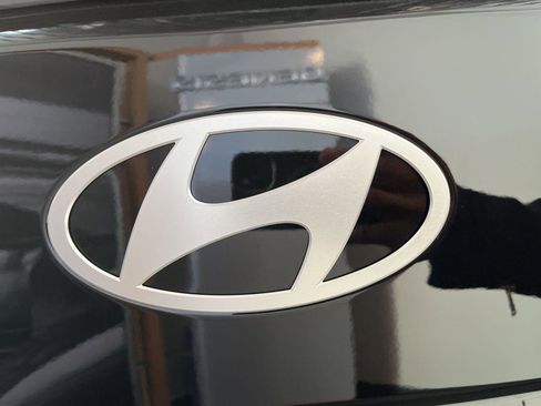 New 2026 Hyundai Santa Fe SE image 18