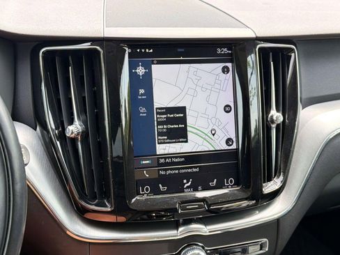 Used 2019 Volvo XC60 T5 Momentum w/ Premium Package FWD image 22
