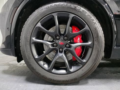 Used 2022 Dodge Durango R/T w/ Tow 'N Go Package AWD/4WD image 6