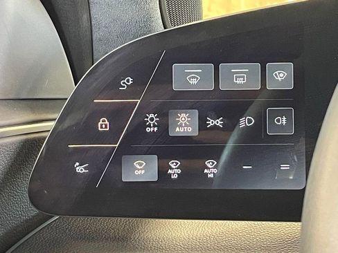 Used 2024 Lucid Air Touring image 30