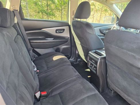 Used 2020 Nissan Murano SV image 22