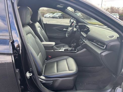 Used 2024 Buick Envista Sport Touring w/ Convenience I Package image 22