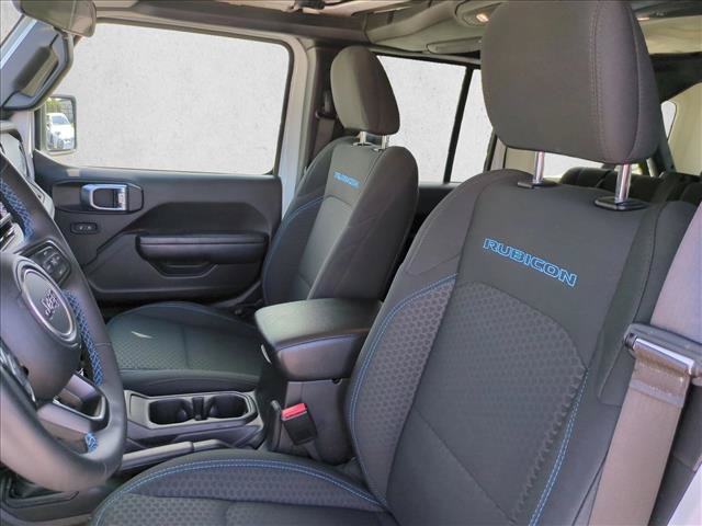 Used 2024 Jeep Wrangler Unlimited Rubicon 4xe AWD/4WD image 15