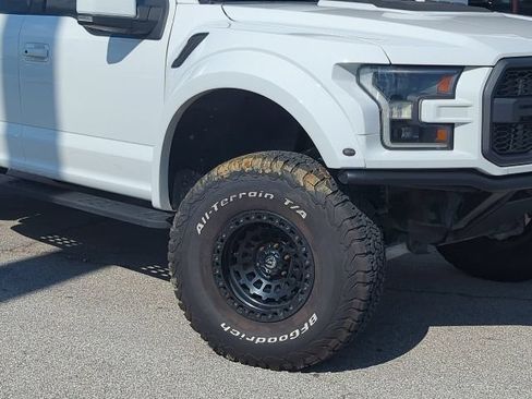 Used 2018 Ford F150 Raptor w/ Equipment Group 802A Luxury AWD/4WD image 2