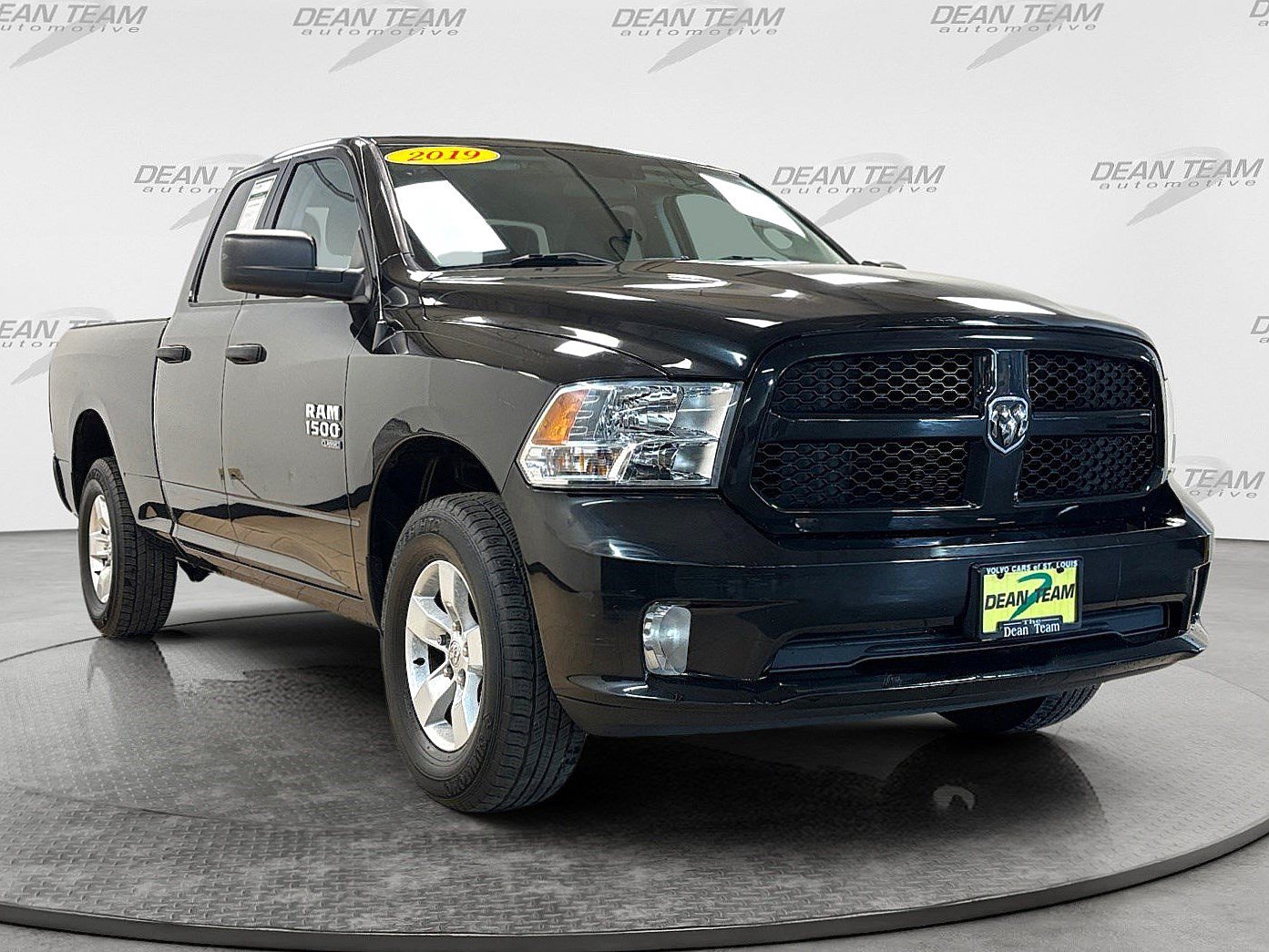 Used 2019 RAM 1500 Express AWD/4WD image 3