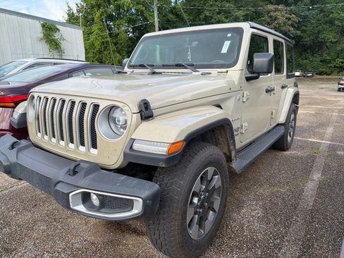 Used 2022 Jeep Wrangler Unlimited Sahara w/ LED Lighting Group AWD/4WD image 1