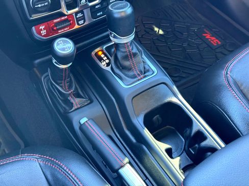 Used 2022 Jeep Gladiator Rubicon image 25