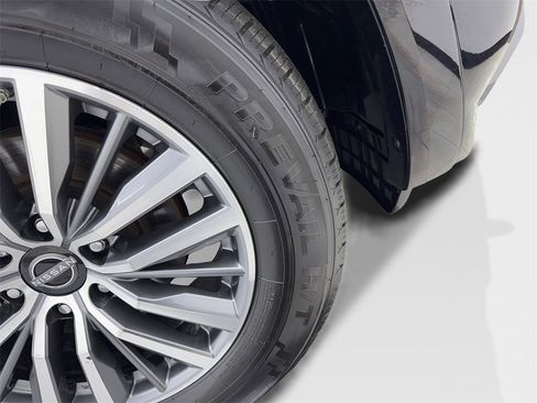 Used 2024 Nissan Armada SL image 88