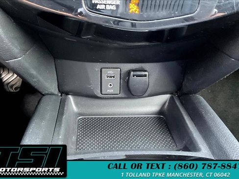 Used 2017 Nissan Rogue SV w/ SV Premium Package image 32