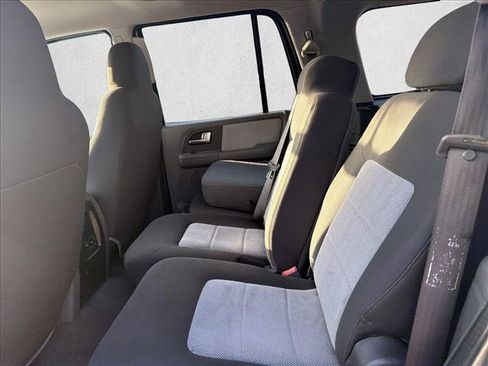 Used 2004 Ford Expedition XLT RWD image 18