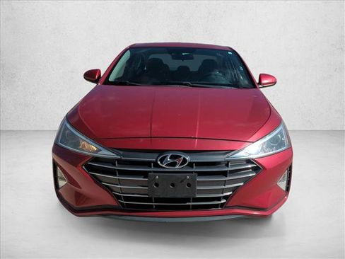 Used 2019 Hyundai Elantra SEL image 2