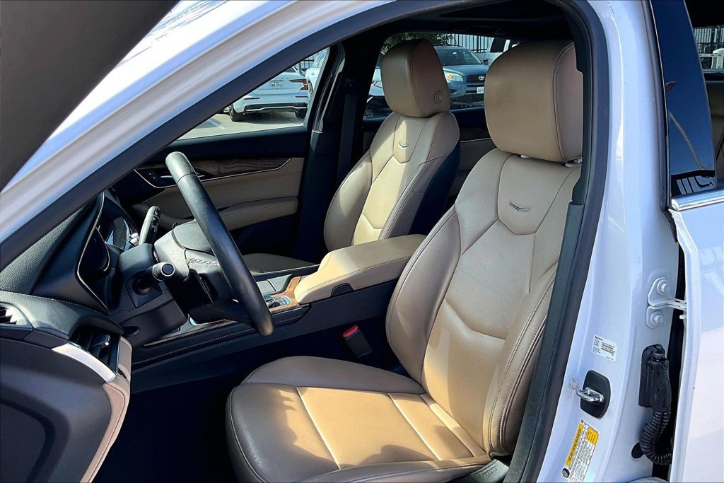 Used 2021 Cadillac CT5 Premium Luxury RWD image 29