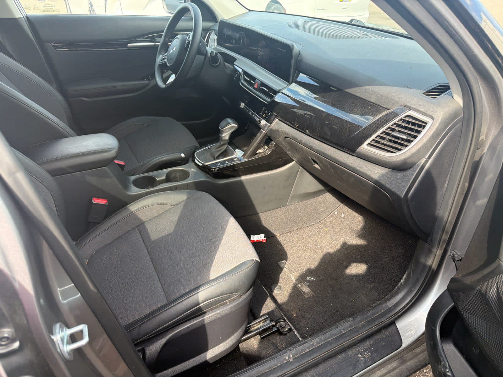 Used 2024 Kia Seltos S AWD/4WD image 6