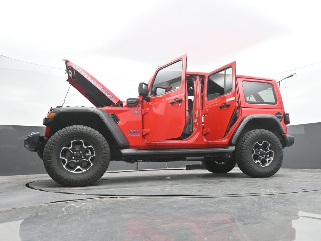 Used 2022 Jeep Wrangler Unlimited Rubicon 4xe w/ Cold Weather Group AWD/4WD image 65
