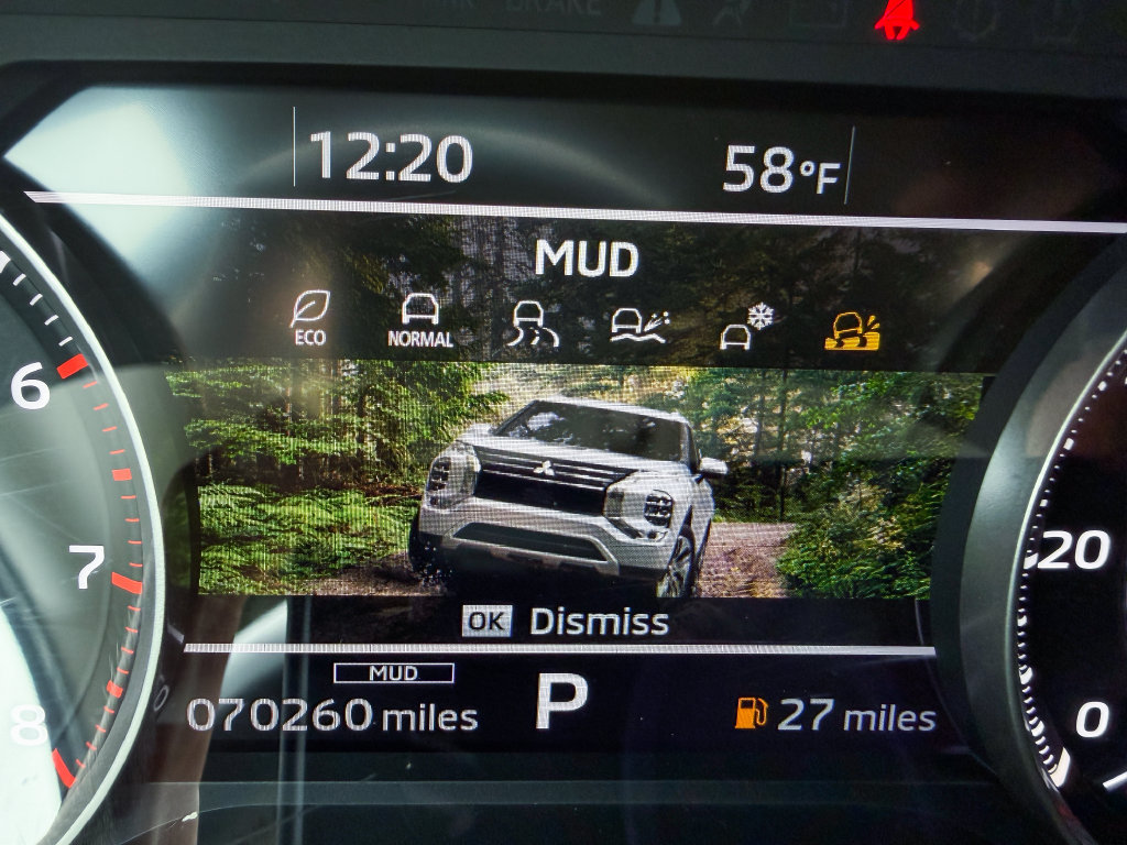 Used 2022 Mitsubishi Outlander SE AWD/4WD image 31