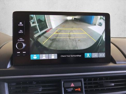 Certified 2024 Honda Pilot EX-L image 10