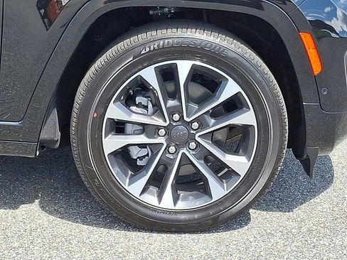 New 2025 Jeep Grand Cherokee L Overland w/ Luxury Tech Group IV AWD/4WD image 6