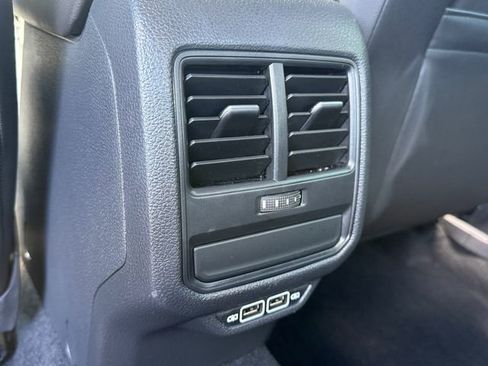 Used 2020 Volkswagen Passat 2.0T R-Line image 16