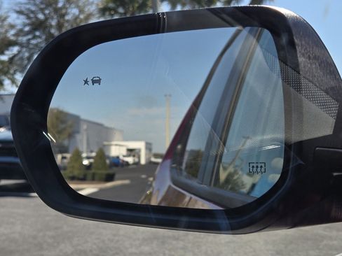 New 2026 Chevrolet Equinox LT w/ Convenience Package II image 12