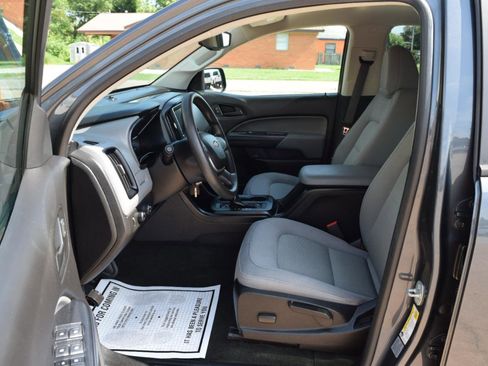 Used 2017 Chevrolet Colorado W/T w/ WT Convenience Package AWD/4WD image 10