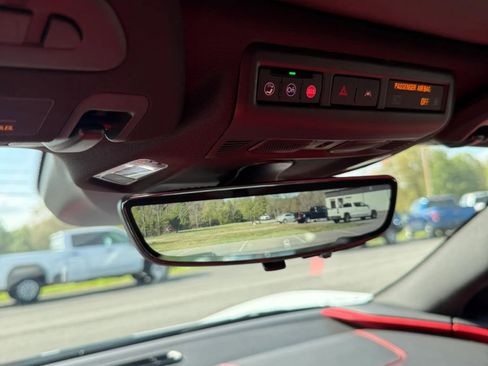 Used 2025 Chevrolet Corvette Z06 image 38