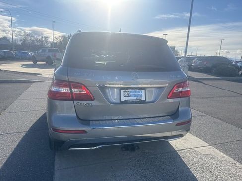 Used 2013 Mercedes-Benz ML 350 BlueTEC 4MATIC image 9