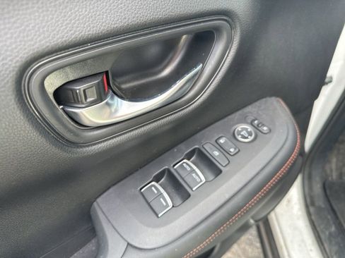 Used 2024 Honda HR-V Sport image 17