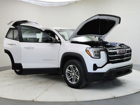 Used 2025 GMC Terrain Elevation image 9
