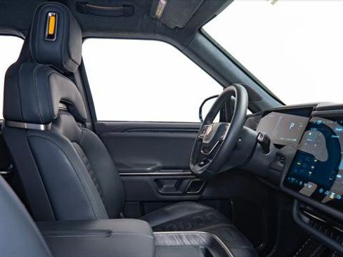 Used 2022 Rivian R1T Adventure image 42