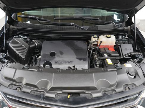 Used 2020 Chevrolet Traverse LT w/ Driver Confidence II Package AWD/4WD image 30