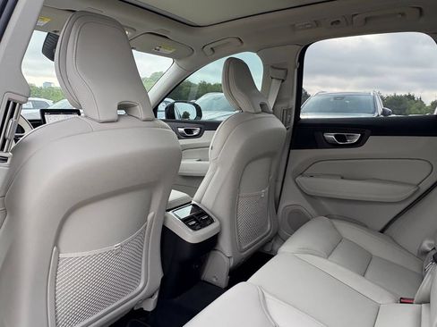 New 2026 Volvo XC60 B5 Ultra w/ Protection Package Premier AWD/4WD image 22