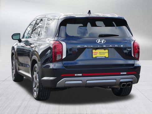 Used 2024 Hyundai Palisade SEL w/ Premium Package image 4