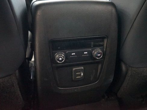 Used 2020 Buick Enclave Essence image 47