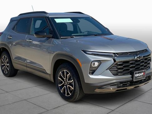 New 2026 Chevrolet TrailBlazer ACTIV w/ Convenience Package FWD image 3