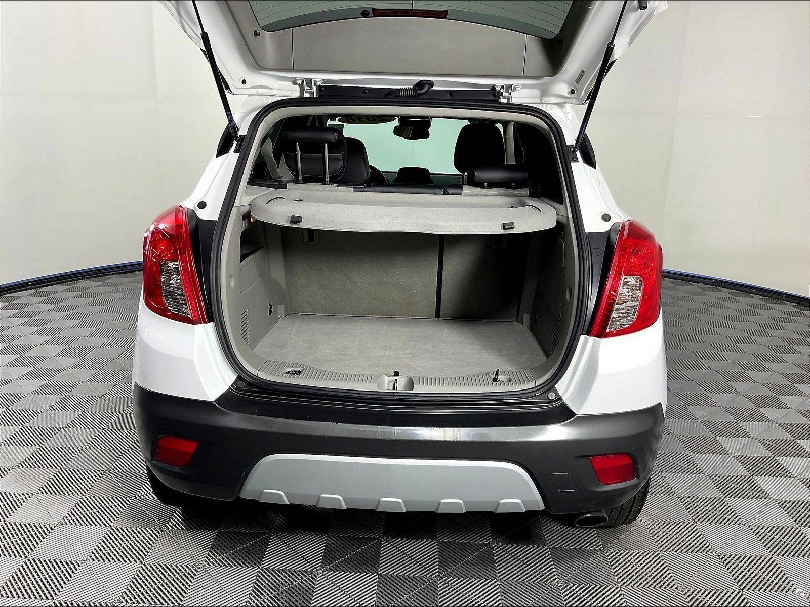 Used 2016 Buick Encore FWD image 35