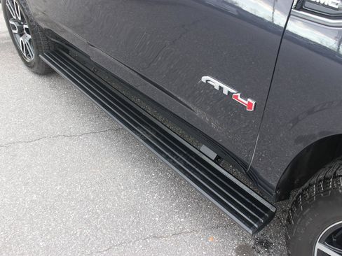 Used 2023 GMC Yukon AT4 w/ AT4 Premium Package image 11