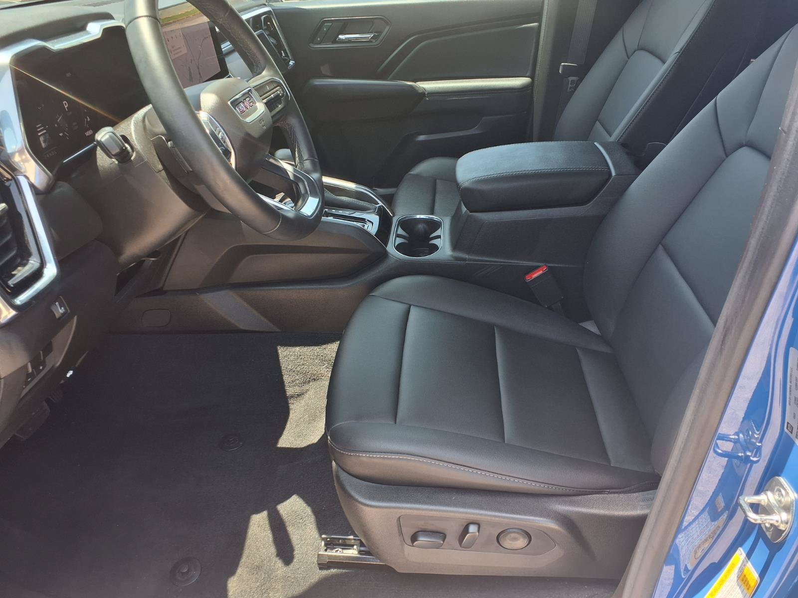 Used 2025 GMC Canyon Elevation w/ Convenience Package RWD image 15