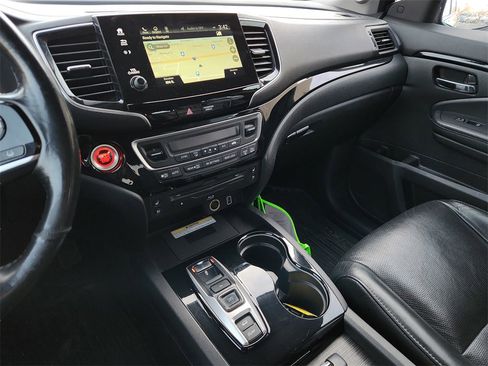 Used 2019 Honda Pilot Elite image 25
