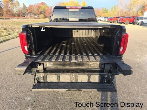 Used 2020 GMC Sierra 2500 AT4 w/ AT4 Premium Package image 5