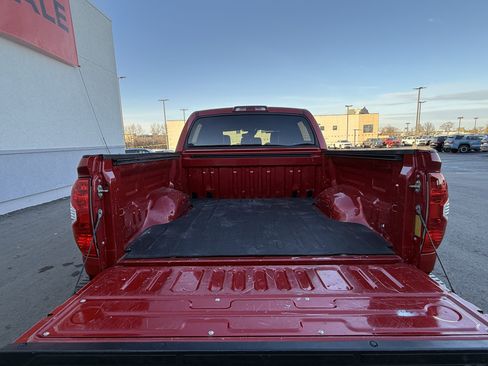 Certified 2019 Toyota Tundra Platinum image 7