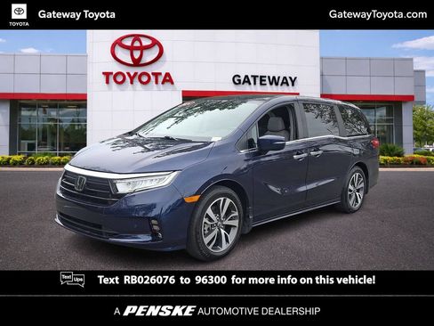 Used 2024 Honda Odyssey Touring image 1