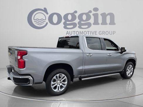 Used 2026 Chevrolet Silverado 1500 LTZ w/ LTZ Premium Package AWD/4WD image 5
