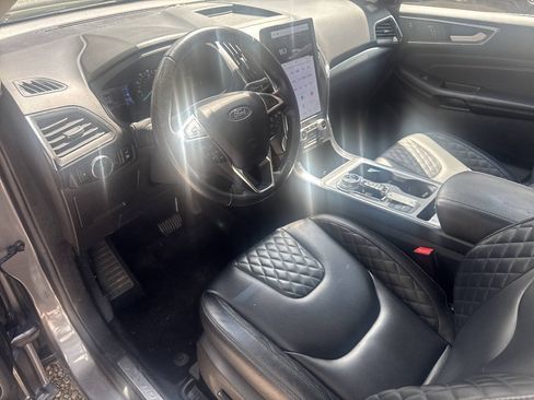 Used 2023 Ford Edge Titanium w/ Cargo Accessory Package AWD/4WD image 17