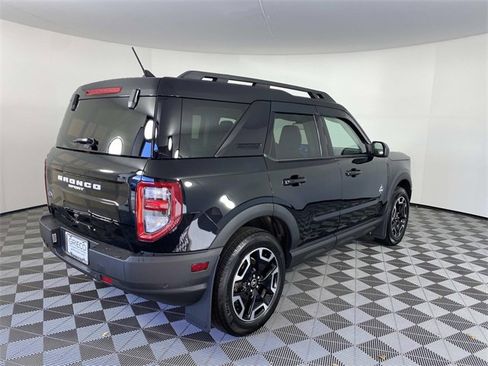 Used 2024 Ford Bronco Sport Outer Banks w/ Tech Package image 9