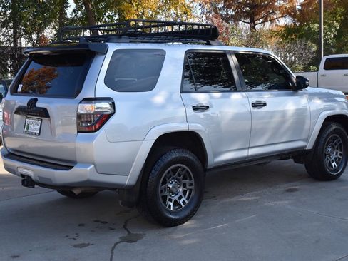 Used 2020 Toyota 4Runner Venture image 7