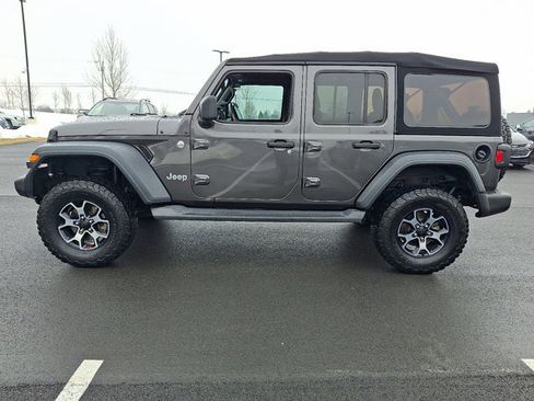 Used 2019 Jeep Wrangler Unlimited Sport S image 4