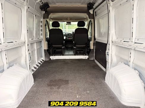 Used 2021 RAM ProMaster 2500 w/ Convenience Group FWD image 25