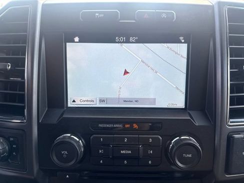 Used 2018 Ford F150 XLT w/ Equipment Group 302A Luxury AWD/4WD image 14