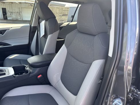 New 2025 Toyota RAV4 XLE w/ Convenience Package FWD image 14