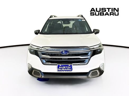 New 2025 Subaru Forester Limited image 3